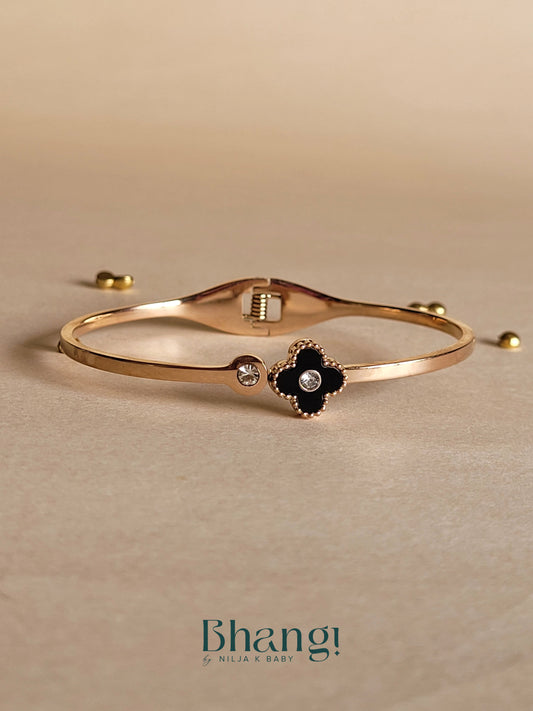 Rose Gold Bangle with Black Clover Charm