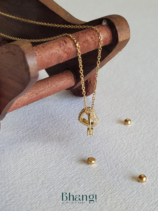 Intertwined Hearts Pendant Necklace