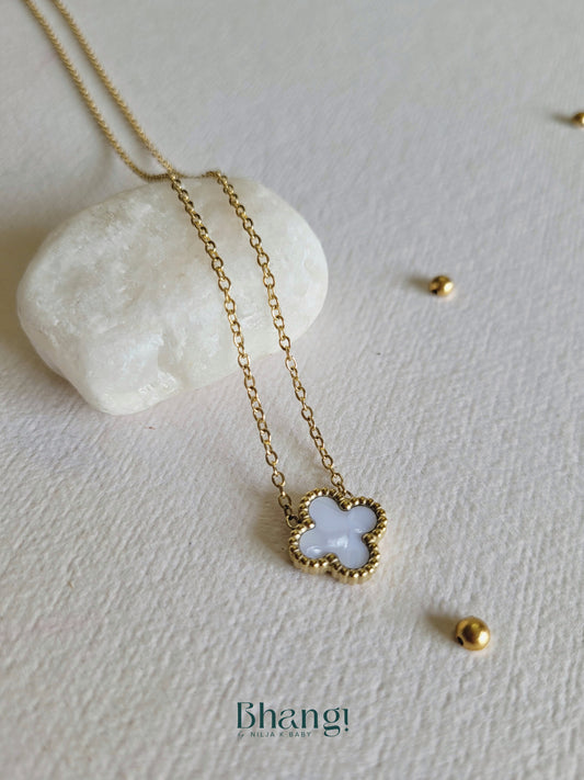 Reversible Clover Pendant Necklace - Black & White