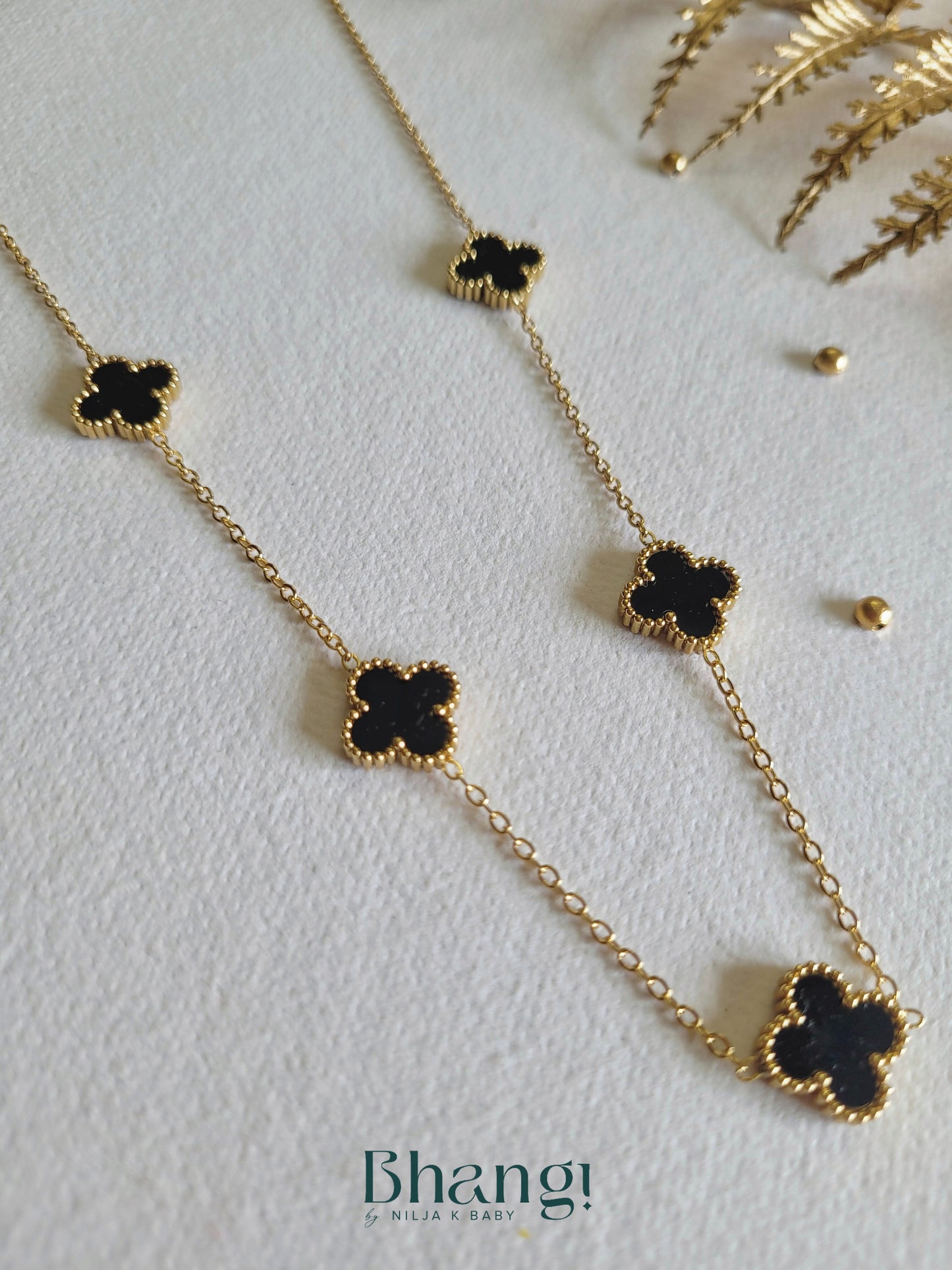 Minimalist Clover Necklace