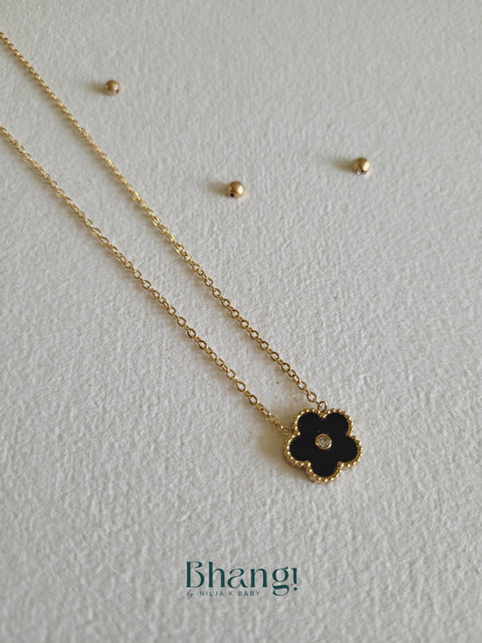 Black & Gold Flower Pendant Necklace