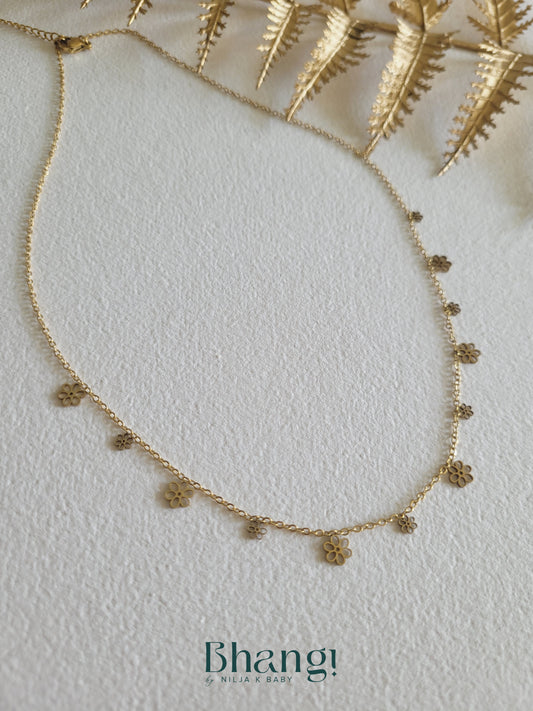Golden Tiny Bloom Necklace
