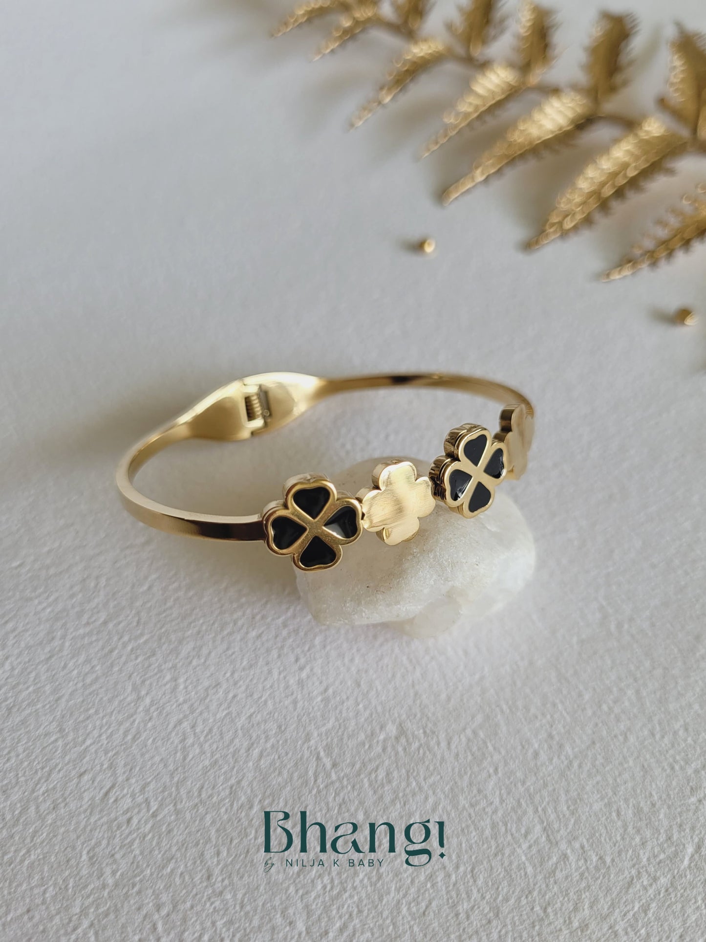 Golden Black & Gold Clover Bangle