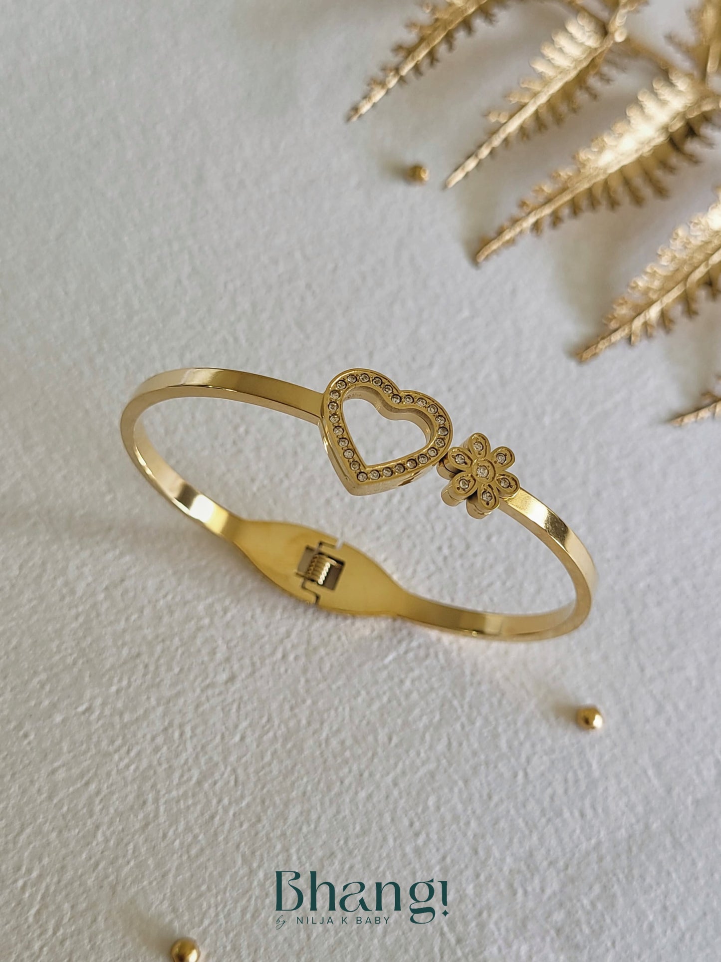 Golden Heart Blossom Bangle