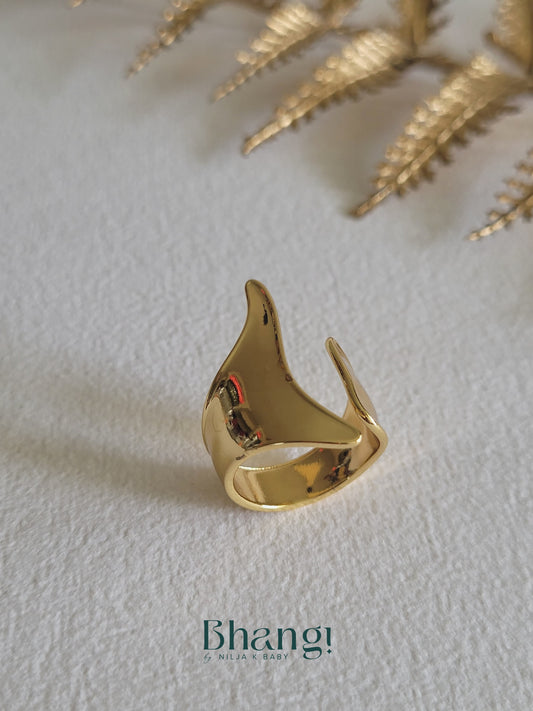 Fin Statement Ring