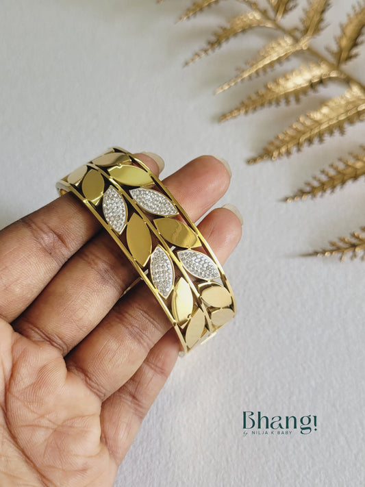 Leaf Motif Cutout Bangle – Gold with Stone Detailing