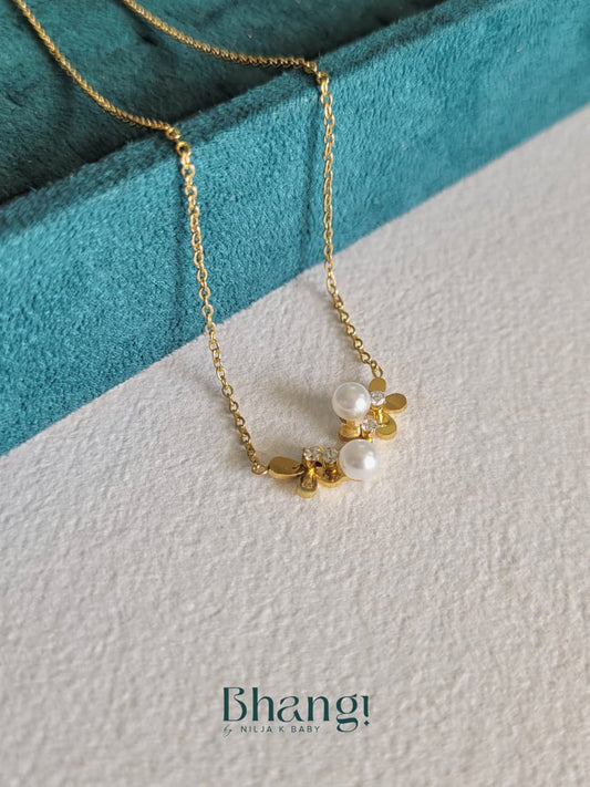 Lustre Petal Necklace