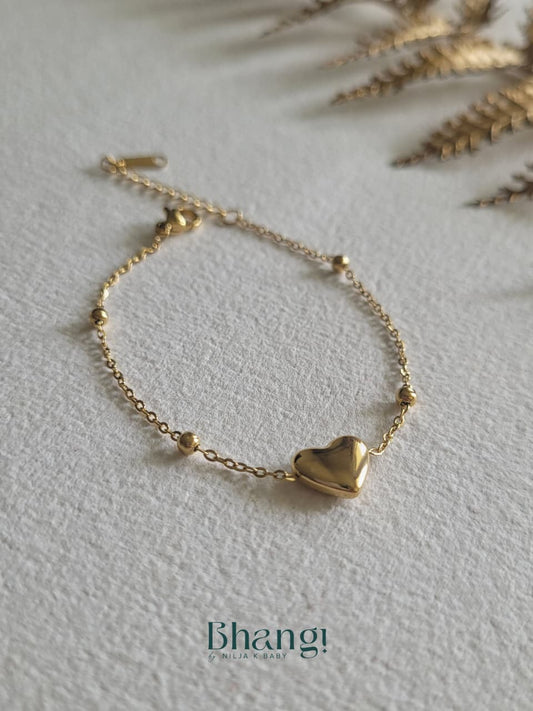 Golden Heart Charm Bracelet