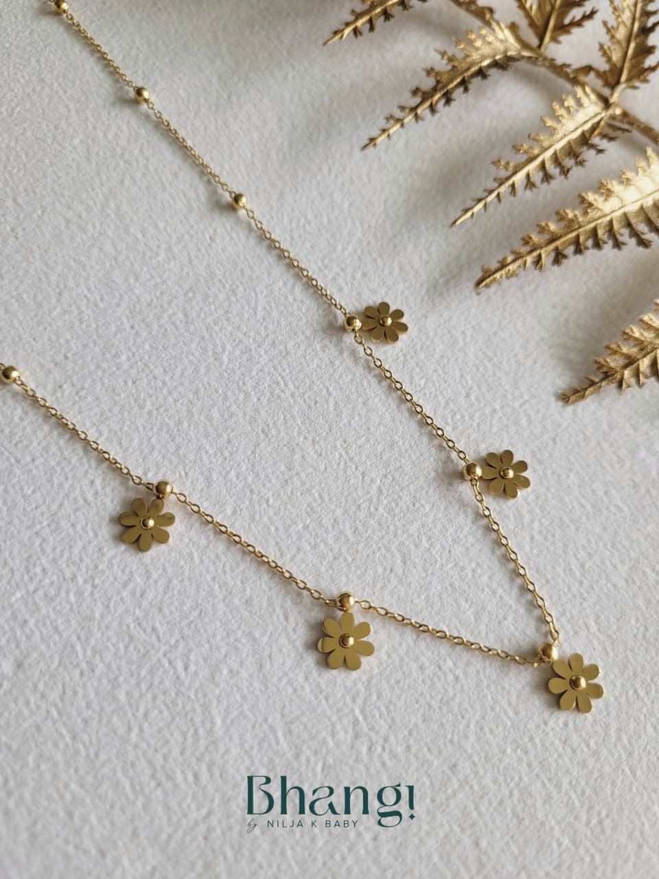 Golden Daisy Bloom Necklace