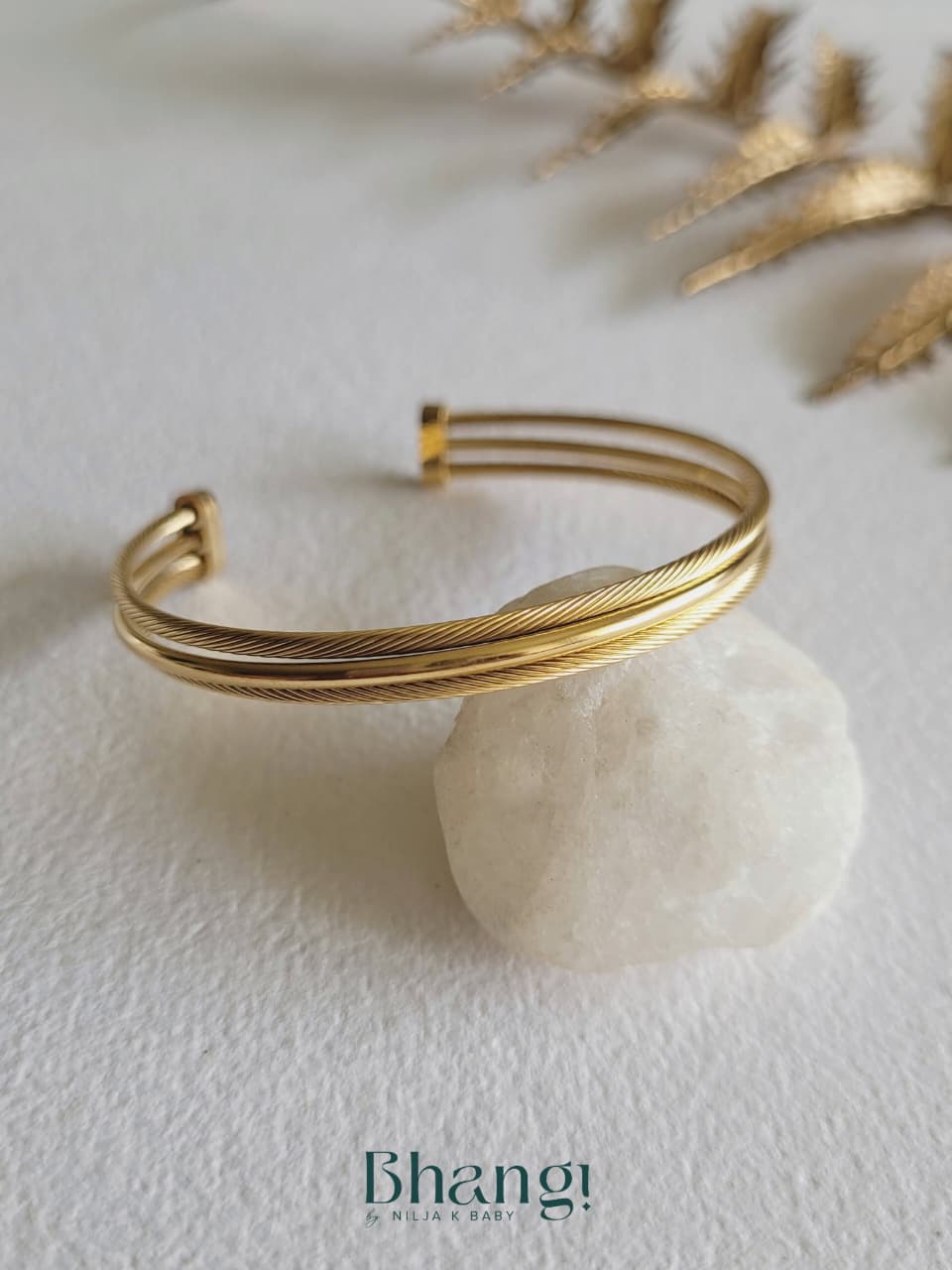 Twistline Classic Bangle