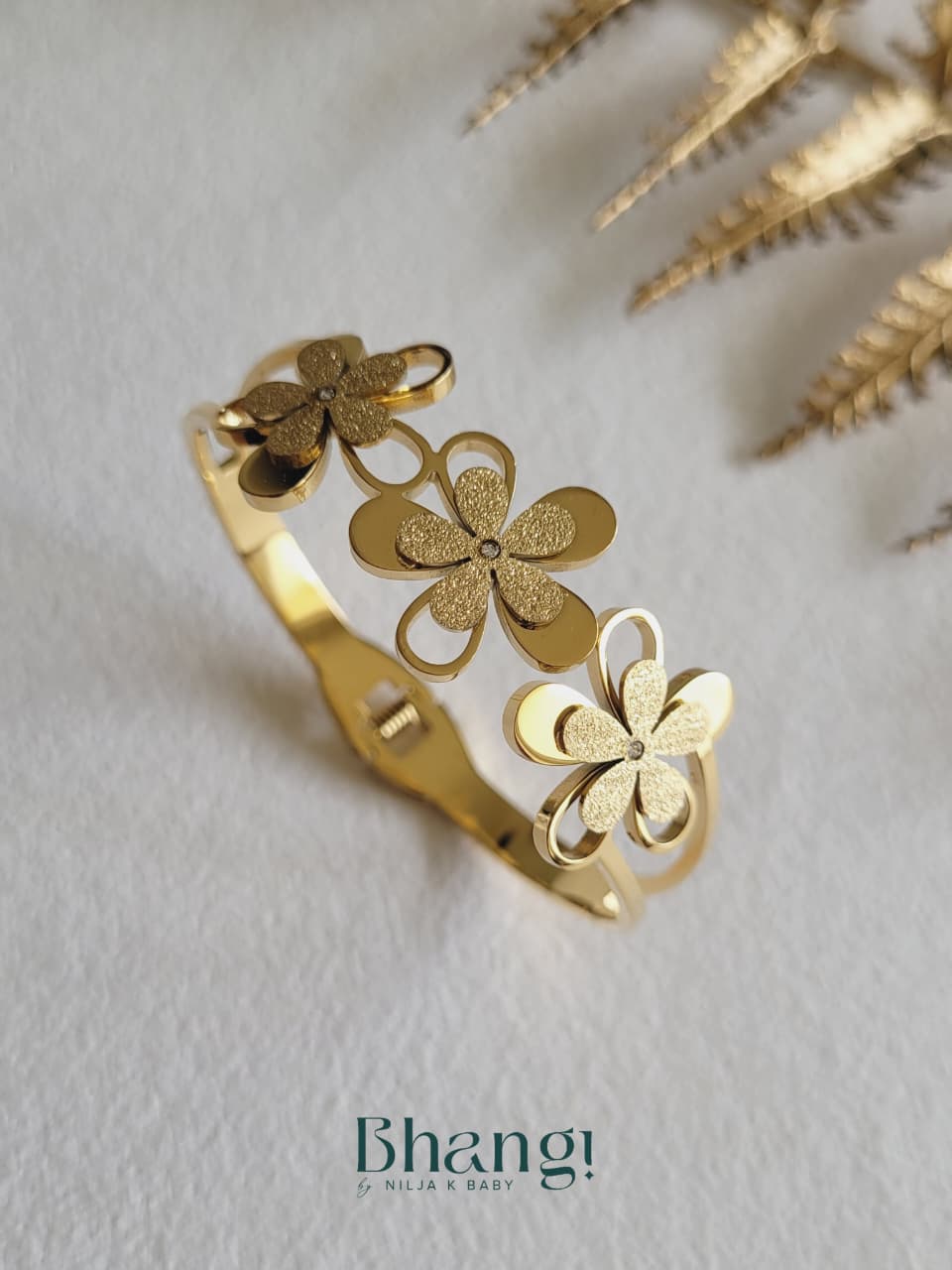 Bloomline Petal Bangle