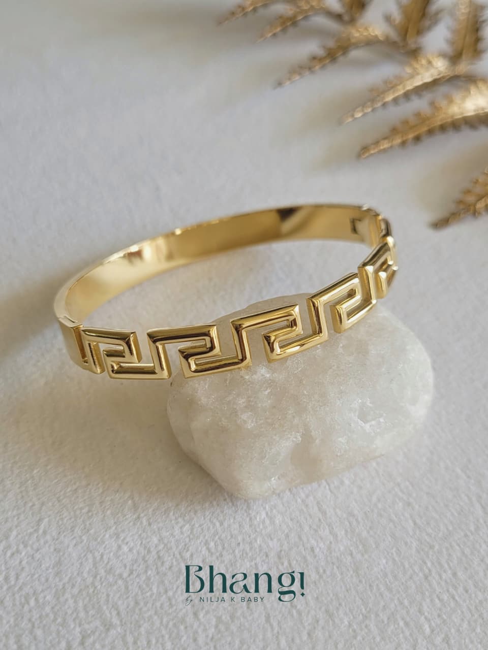Aurelia Key Bangle