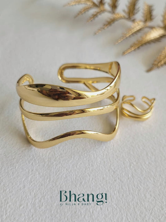 Ripple Gold Bangle & Ring Set