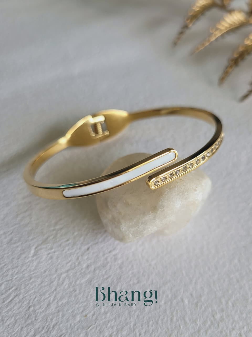 Duala Edge Bangle