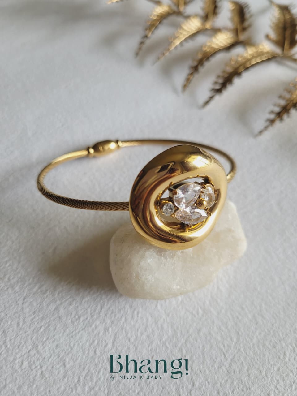 Halo Gleam Cuff
