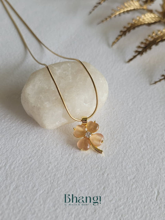 Clover Glow Necklace