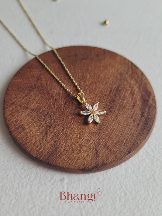 Fleur Crystal Necklace