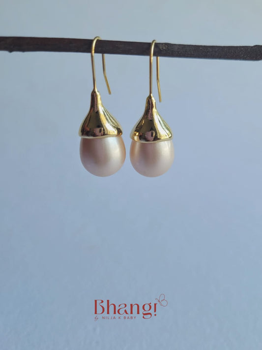 Elara Ivory Pearl Gold Drop Earrings