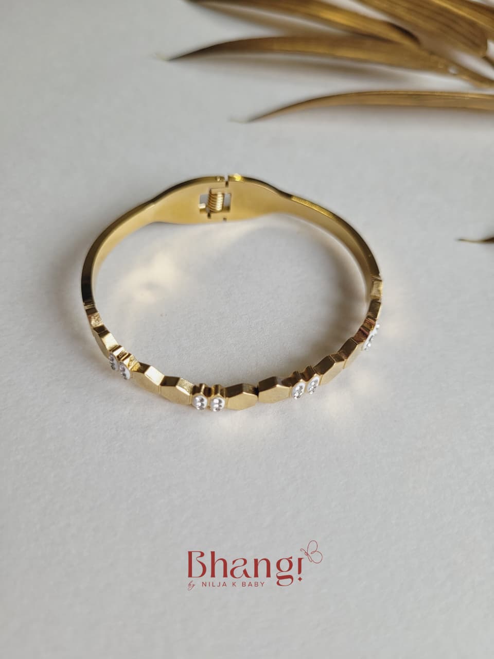 Aurelia Geometric Premium Bangle – Small