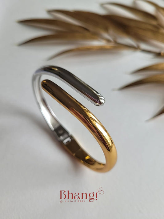 Dual-Tone Sculpted Bangle