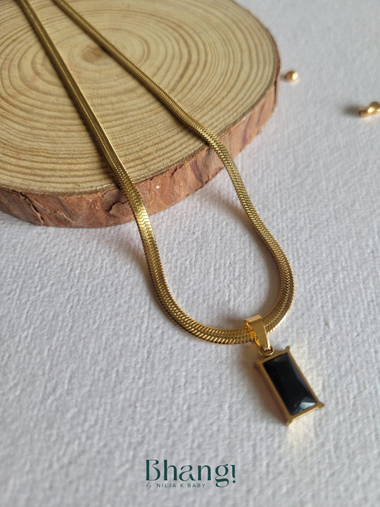 Sleek Herringbone Chain with Black Stone Pendant