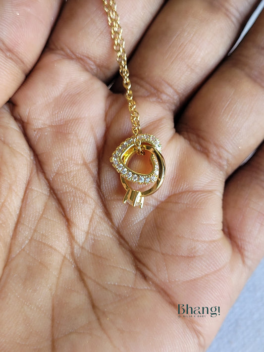 Intertwined Hearts Pendant Necklace