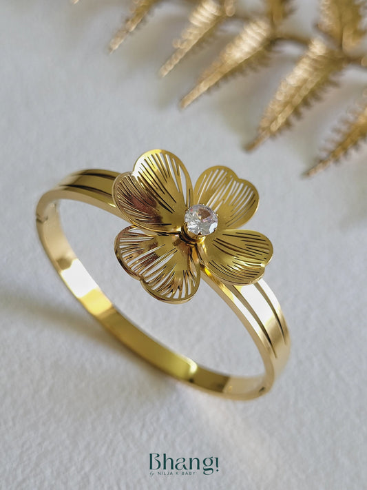 Petal Radiance Bangle