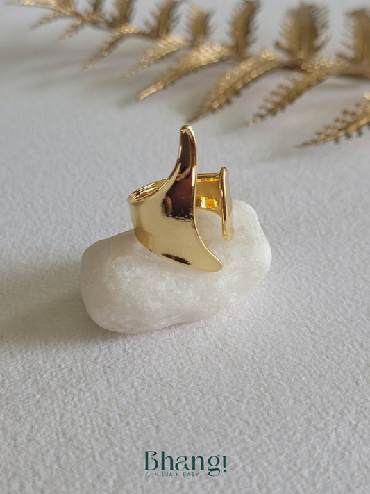 Fin Statement Ring
