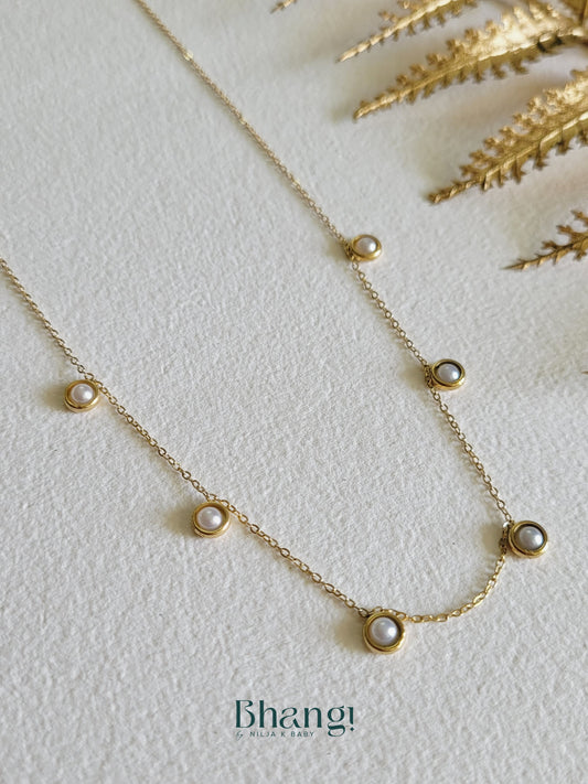 Versatile Pearl Dainty Chain