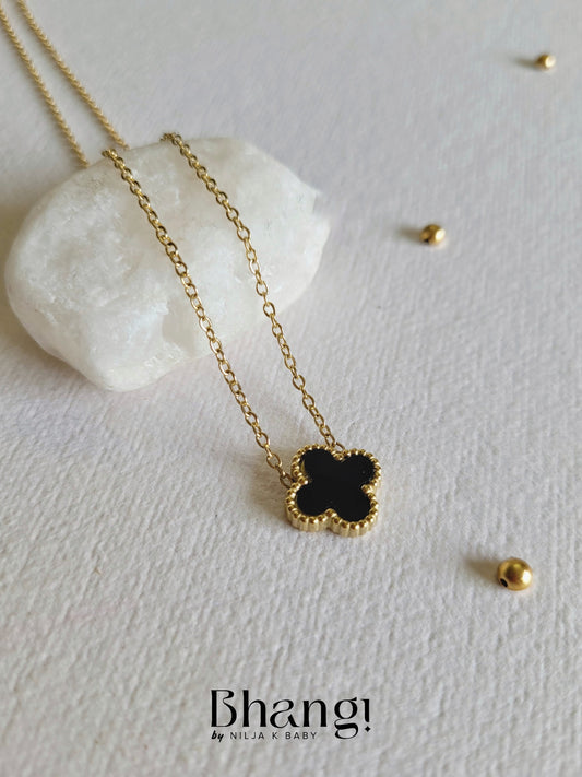 Clover Pendant Necklace