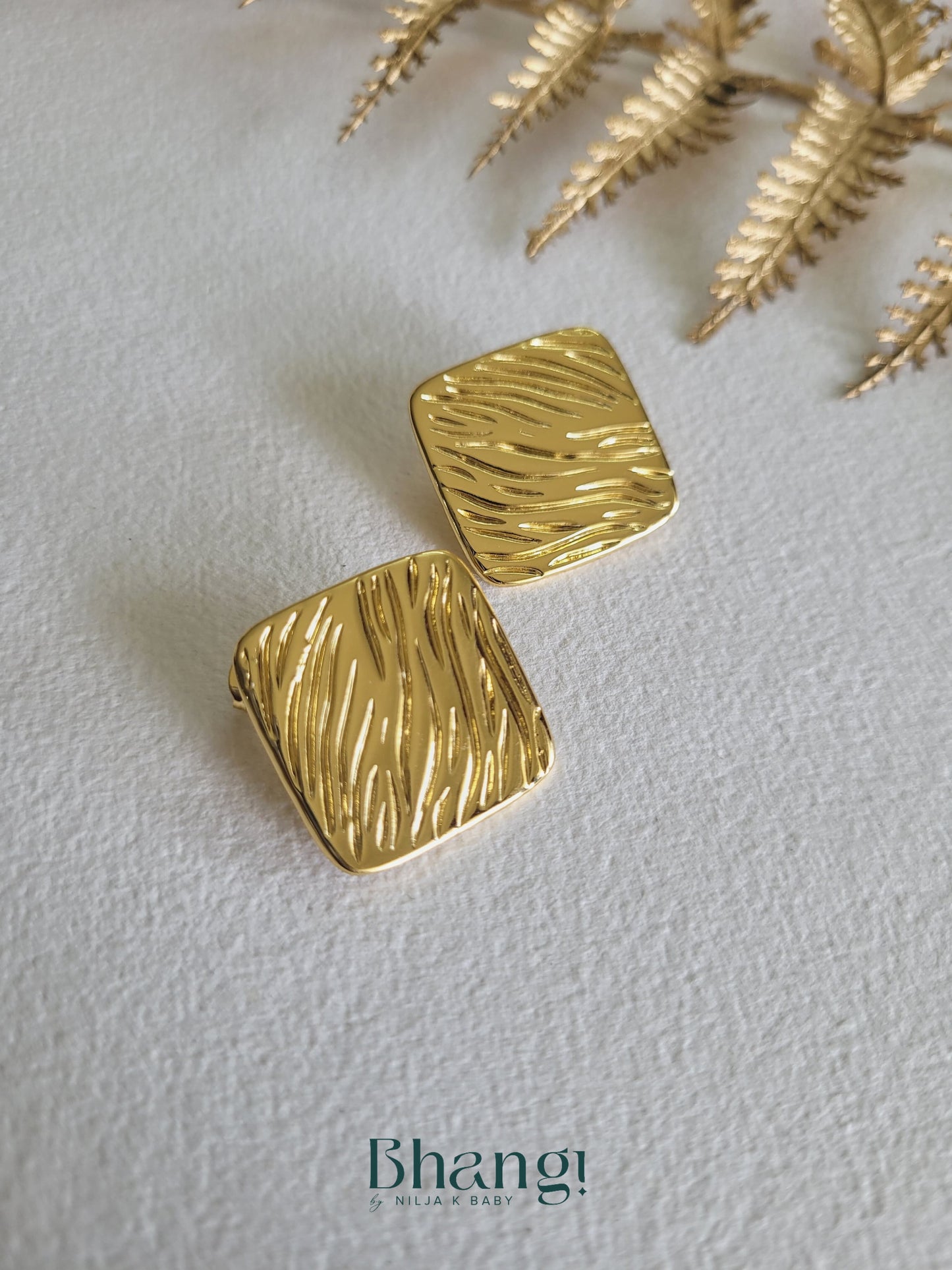 Ziggle Studs