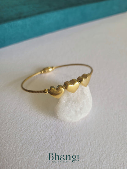 Heartline Bangle