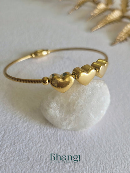 Heartline Bangle