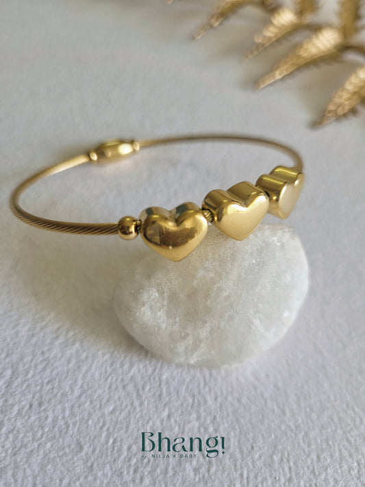 Heartline Bangle