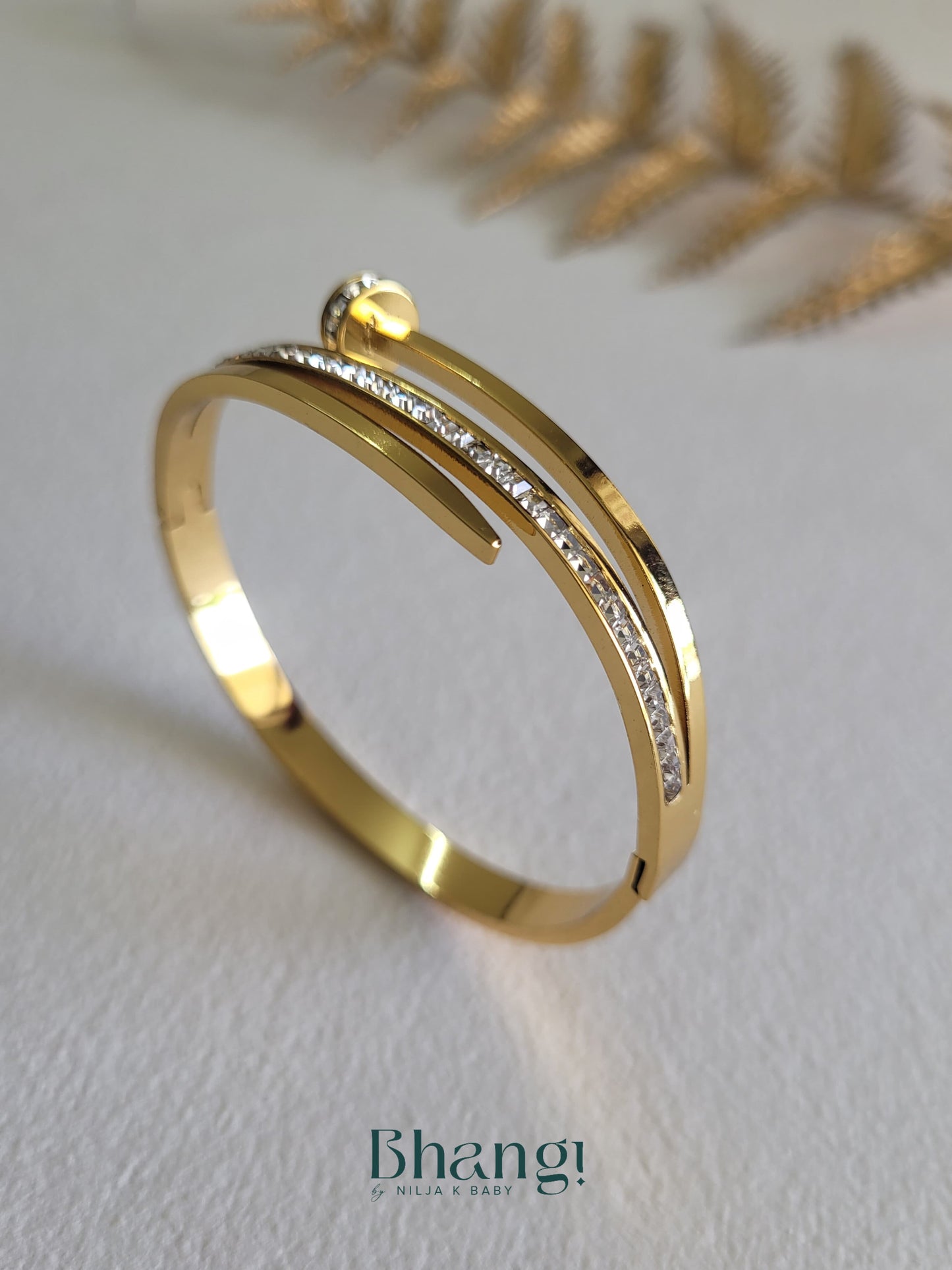 Luxe Curve Crystal Bangle