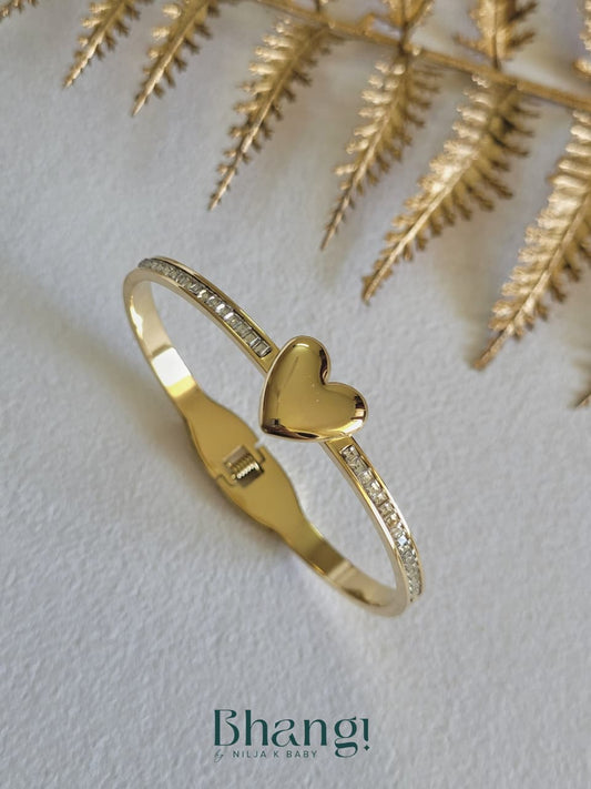 Eternal Heart Gold Bangle