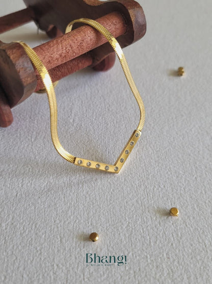 Lustre Bar Necklace