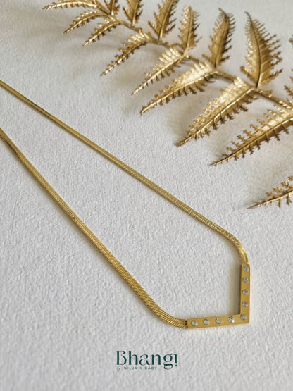 Lustre Bar Necklace