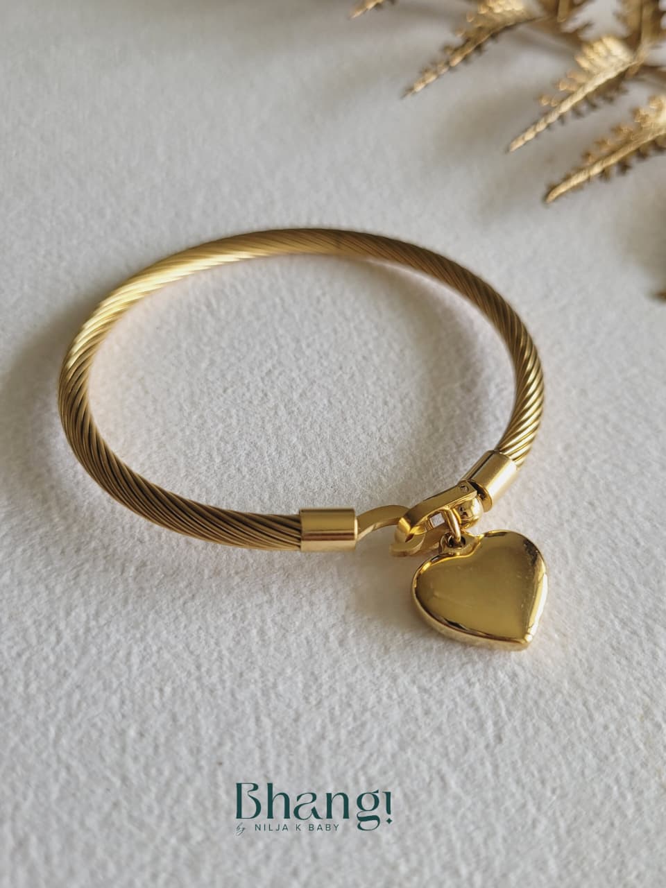 Heart Cable Charm Bangle