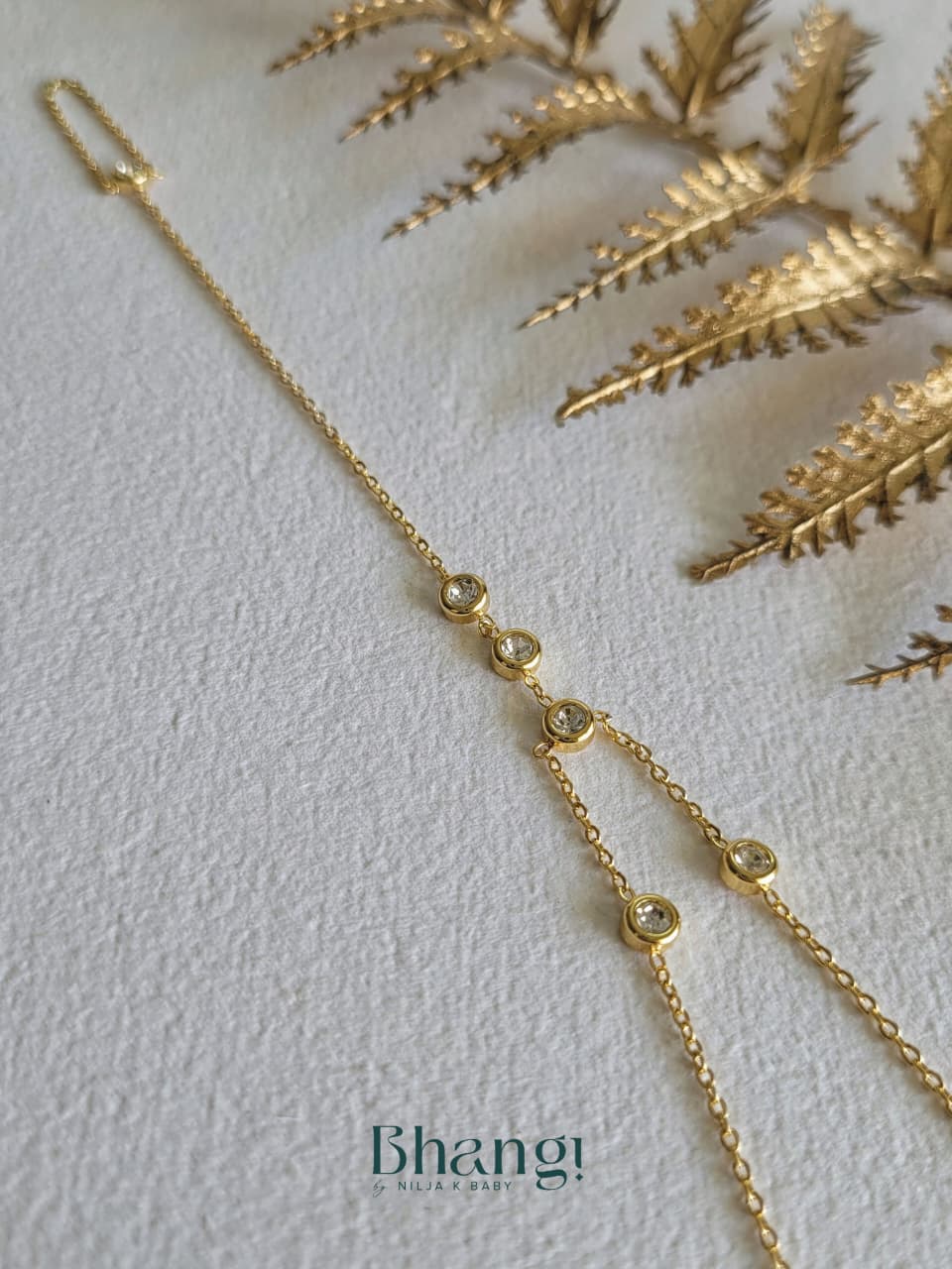 Sparkle Chain Hand Harness