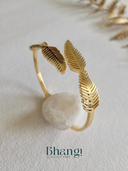 Palm Whisper Bangle