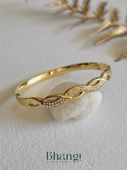 Eternal Weave Bangle