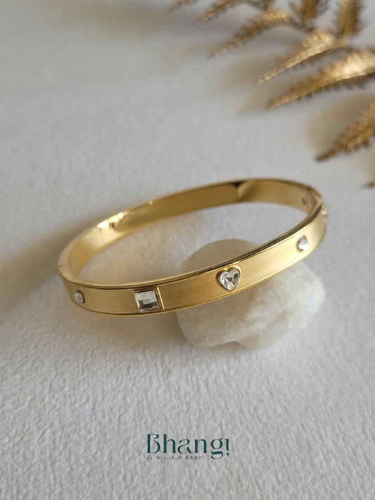 Icon Set – Celeste Arc Matt Bangle