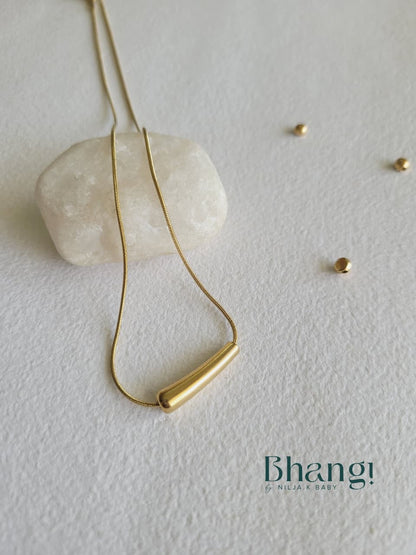 Sculpt Bar Pendant Necklace