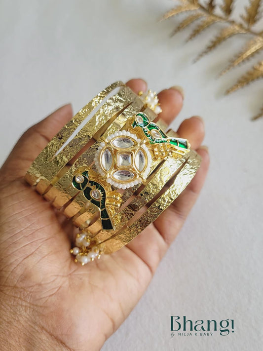 Noor Kundan Statement Cuff