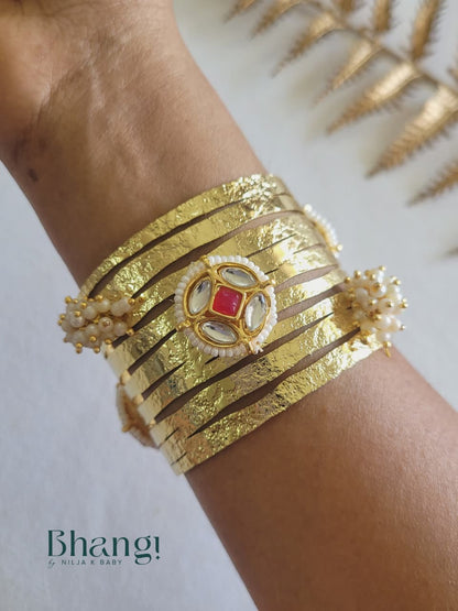 Surkh Kundan Statement Cuff