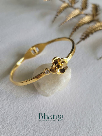 Petaline Bloom Bangle