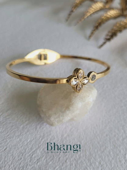 Noor Petal Bangle