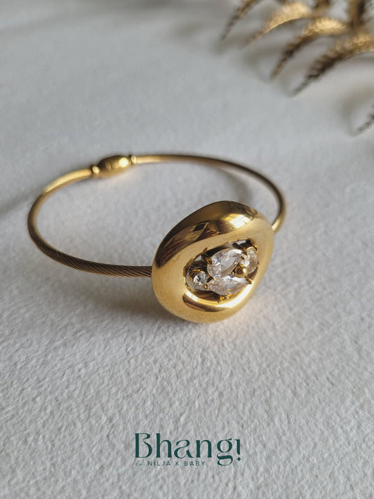 Halo Gleam Cuff