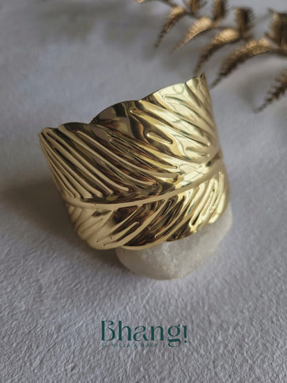 Aurelia Leaf Cuff